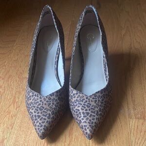 Comfort Leopard Print Faux Suede Pumps